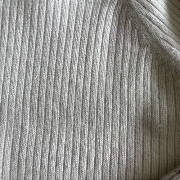 Ann Taylor ribbed heavy gauge 2 toned wide turtleneck - Picture 3 of 9